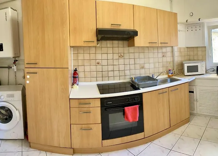 T2 Tgv Station Le Mans